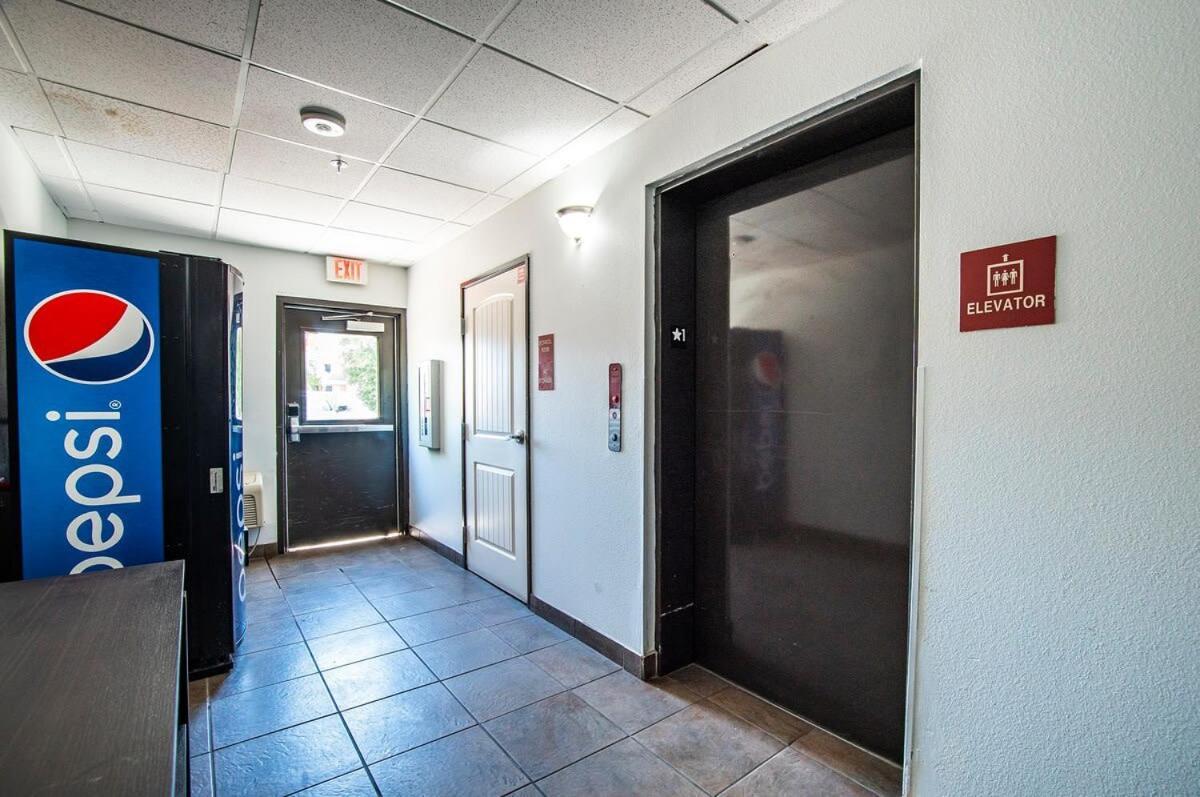Vistas 216- Renovated Central Sierra Vista Long Term Discounts Exterior photo